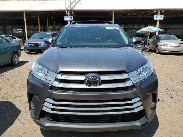 Photo 5 from auction – 2018 TOYOTA HIGHLANDER with VIN 5TDJZRFH9JS824699