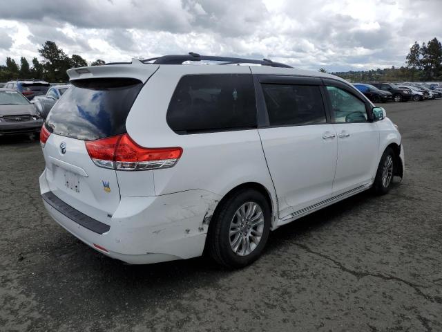 Photo 3 from auction – 2011 TOYOTA SIENNA XLE with VIN 5TDYK3DC1BS133322