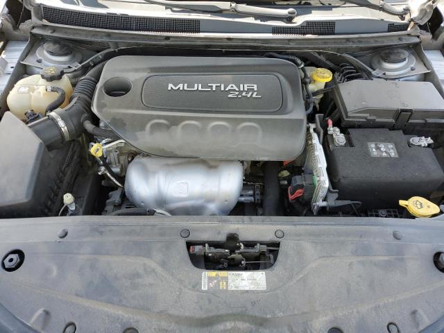 Photo 11 from auction – 2015 CHRYSLER 200 LIMITE with VIN 1C3CCCAB4FN729916