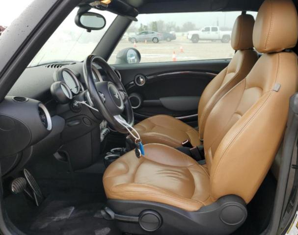 Photo 7 from auction – 2010 MINI COOPER S with VIN WMWMS3C52ATZ85256