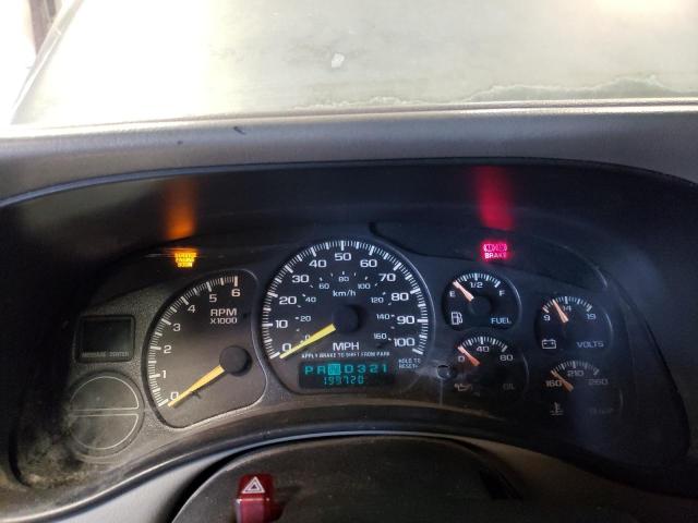 Photo 9 from auction – 2000 CHEVROLET SILVERADO with VIN 1GCEK19T8YE183391