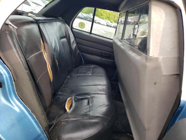 Photo 10 from auction – 2010 FORD CROWN VICT with VIN 2FABP7BV1AX103328
