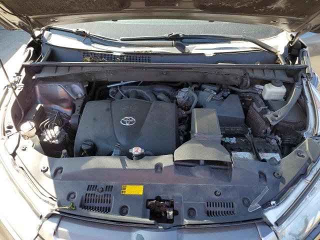 Photo 12 from auction – 2018 TOYOTA HIGHLANDER with VIN 5TDJZRFH1JS895508