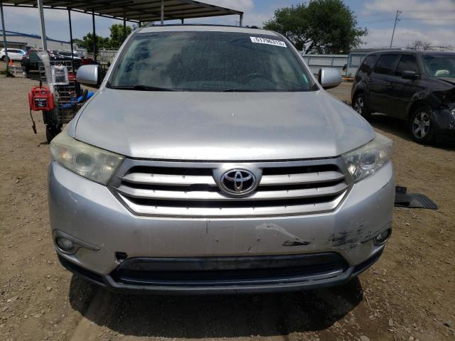 Foto 5 de la subasta – 2013 TOYOTA HIGHLANDER con VIN 5TDBK3EH1DS206871