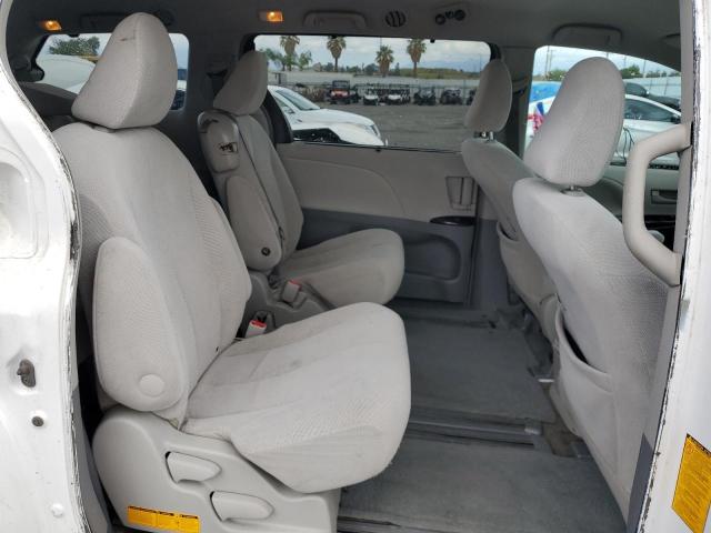Photo 11 from auction – 2012 TOYOTA SIENNA LE with VIN 5TDKK3DC4CS195384