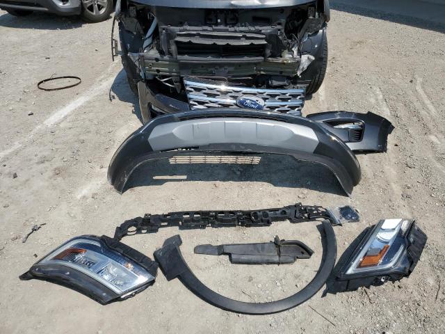 Photo 13 from auction – 2018 FORD EXPLORER L with VIN 1FM5K8FH0JGB86381
