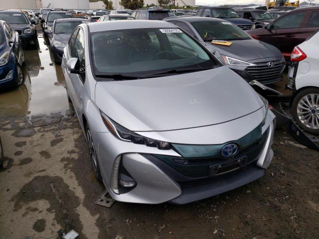 Photo 4 from auction – 2018 TOYOTA PRIUS PRIM with VIN JTDKARFP7J3093632