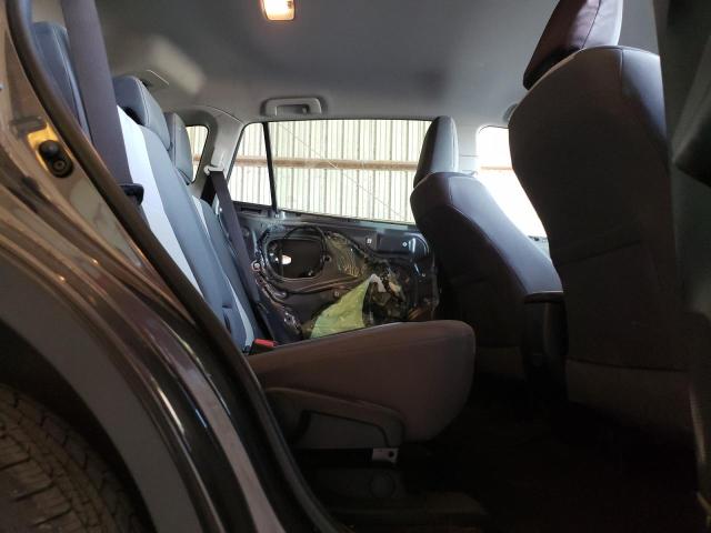 Photo 11 from auction – 2015 TOYOTA RAV4 LE with VIN JTMZFREV2FJ056927