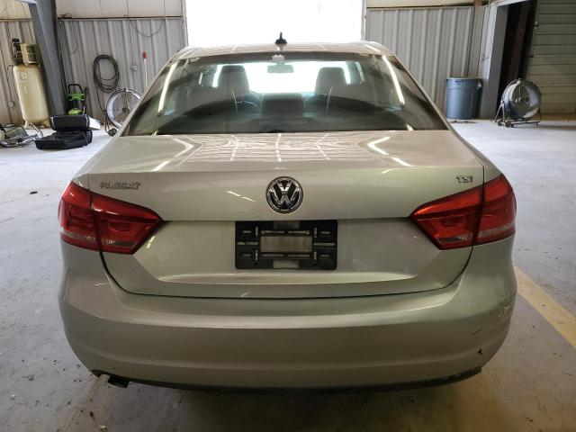 Photo 6 from auction – 2015 VOLKSWAGEN PASSAT S with VIN 1VWAT7A35FC048479