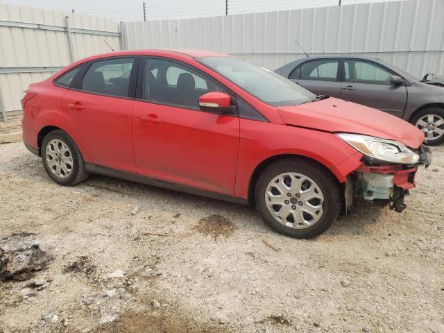 Foto 4 de la subasta – 2013 FORD FOCUS SE con VIN 1FADP3F24DL310640