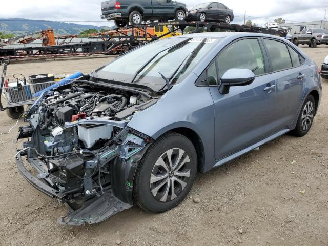 TOYOTA COROLLA LE 2022 with VIN JTDEAMDE2NJ040081 - Photo from auction