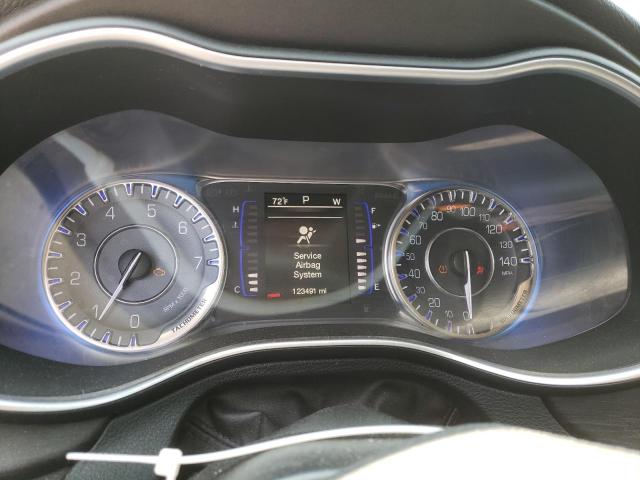 Photo 9 from auction – 2015 CHRYSLER 200 LIMITE with VIN 1C3CCCAB9FN755024