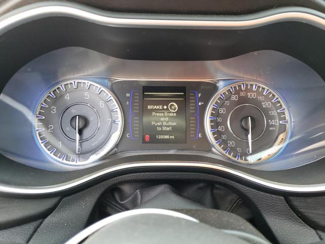 Photo 9 from auction – 2015 CHRYSLER 200 LIMITE with VIN 1C3CCCAB6FN647525