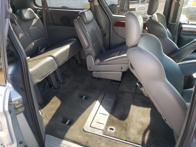Photo 11 from auction – 2005 CHRYSLER TOWN & COU with VIN 2C4GP64L95R238136