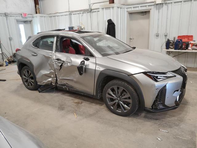 Photo 4 from auction – 2019 LEXUS UX 200 with VIN JTHY3JBH3K2001507