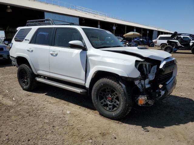 Photo 4 from auction – 2019 TOYOTA 4RUNNER SR with VIN JTEBU5JR3K5700314