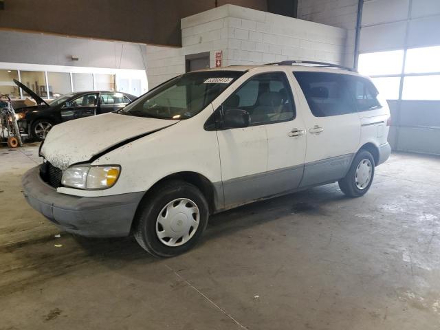 TOYOTA SIENNA CE 2000 with VIN 4T3ZF19C2YU311218 - Photo from auction