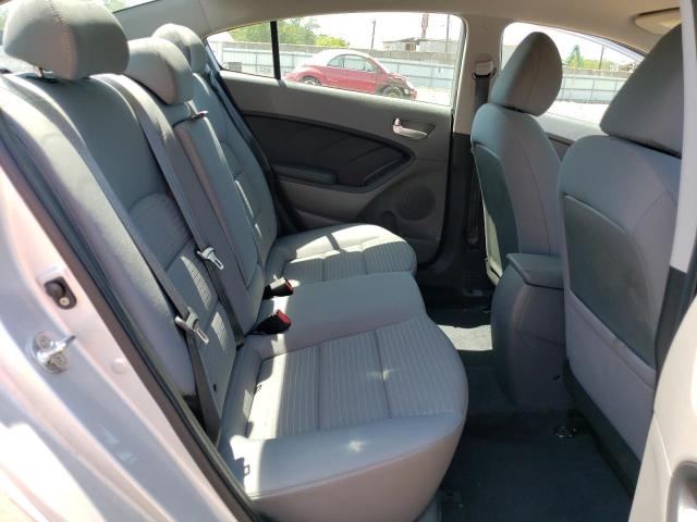 Photo 10 from auction – 2018 KIA FORTE LX with VIN 3KPFL4A76JE235046