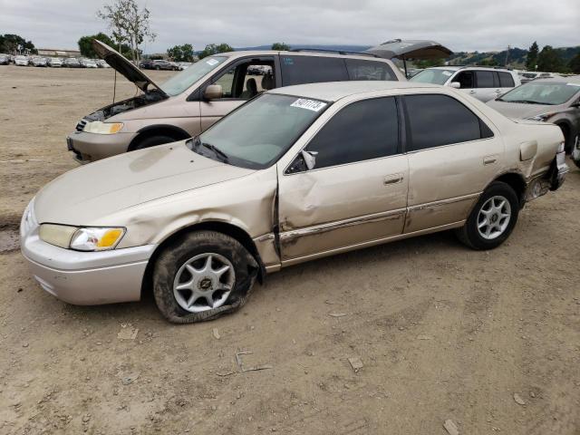 TOYOTA CAMRY CE 1998 with VIN JT2BG22K3W0181840 - Photo from auction