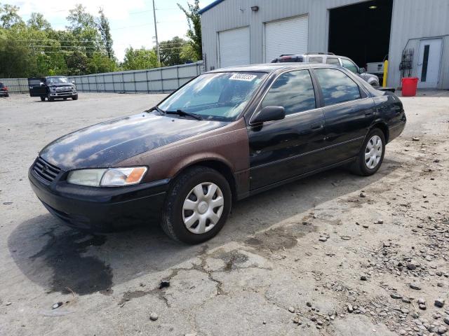 TOYOTA CAMRY CE 1998 with VIN 4T1BF22K6WU071556 - Photo from auction