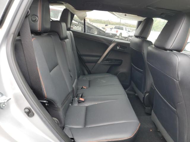 Photo 11 from auction – 2016 TOYOTA RAV4 SE with VIN 2T3NFREV9GW257578