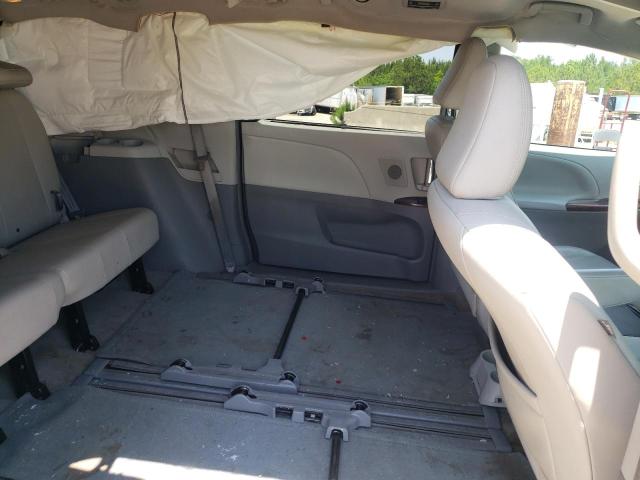 Photo 11 from auction – 2012 TOYOTA SIENNA XLE with VIN 5TDYK3DC5CS218844