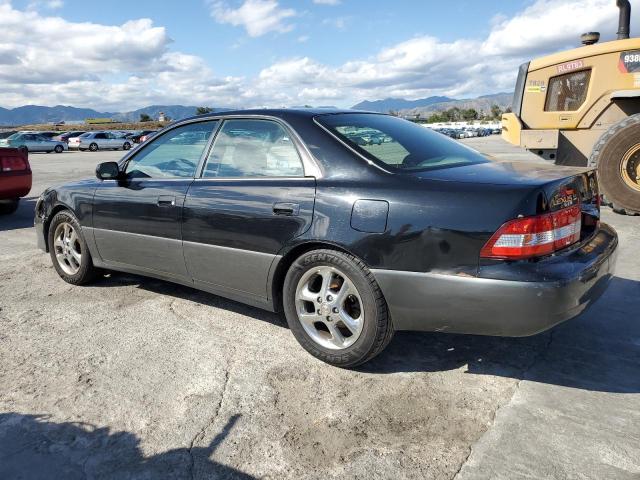 Photo 2 from auction – 2000 LEXUS ES 300 with VIN JT8BF28G0Y0260977