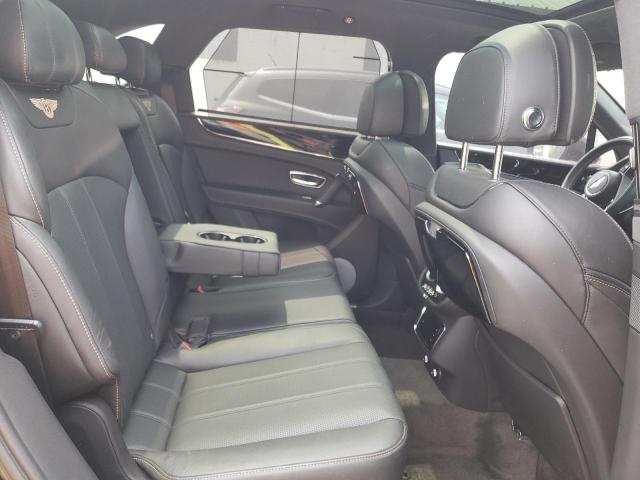 Photo 11 from auction – 2018 BENTLEY BENTAYGA with VIN SJAAC2ZV8JC018947