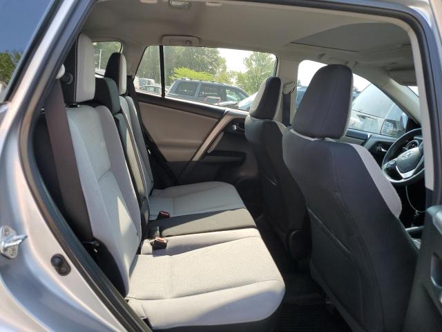 Photo 10 from auction – 2017 TOYOTA RAV4 XLE with VIN 2T3RFREV2HW654262