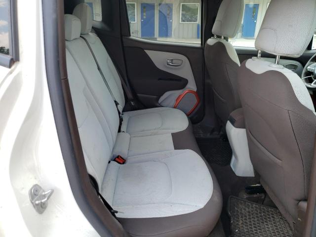 Photo 11 from auction – 2016 JEEP RENEGADE L with VIN ZACCJBBT7GPD74736