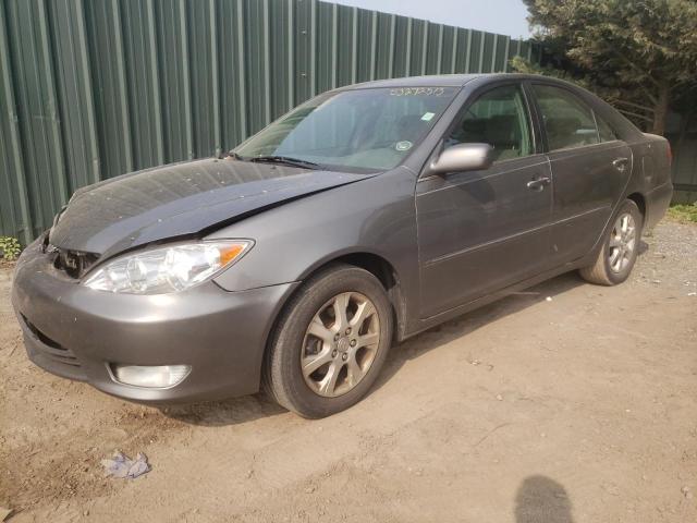 TOYOTA CAMRY LE 2005 with VIN 4T1BF30K55U613236 - Photo from auction