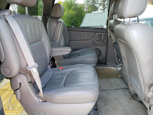 Photo 11 from auction – 2004 TOYOTA SIENNA XLE with VIN 5TDBA22C04S012077