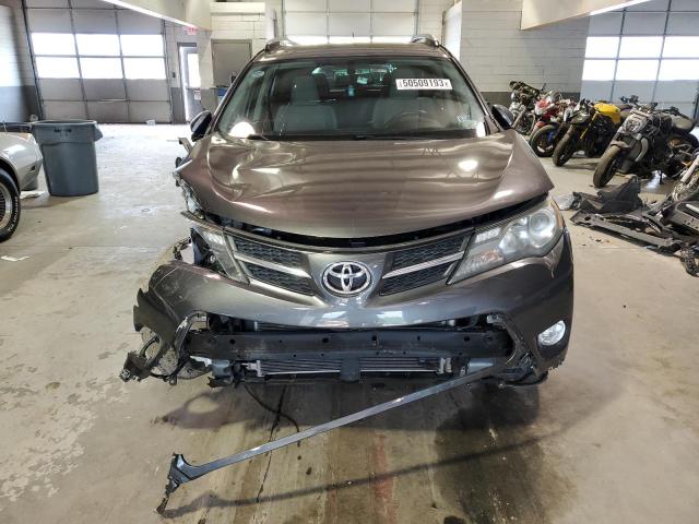 Photo 5 from auction – 2013 TOYOTA RAV4 XLE with VIN JTMRFREV9D5013613