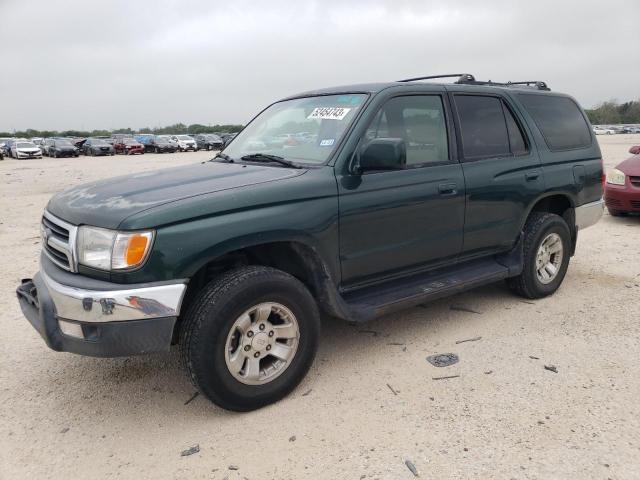 TOYOTA 4RUNNER SR 2000 with VIN JT3GN86R4Y0141304 - Photo from auction