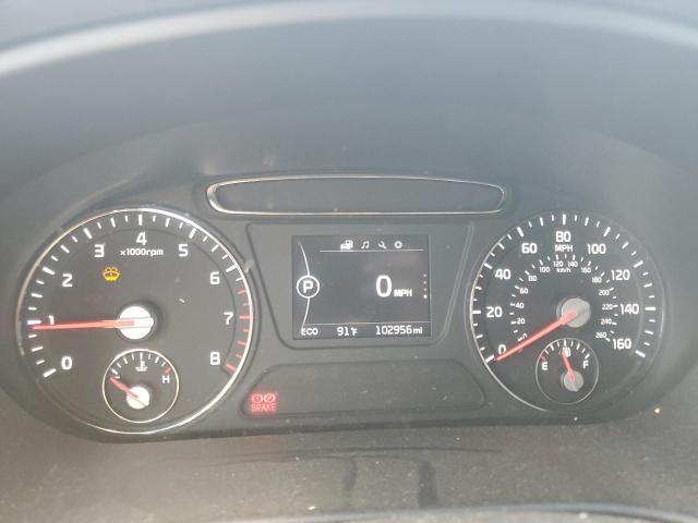 Photo 9 from auction – 2016 KIA SORENTO LX with VIN 5XYPG4A31GG087700
