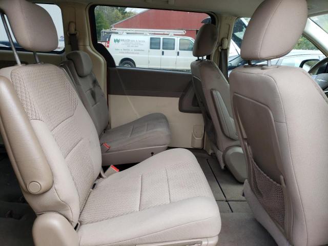 Photo 11 from auction – 2010 CHRYSLER TOWN & COU with VIN 2A4RR4DE5AR152349