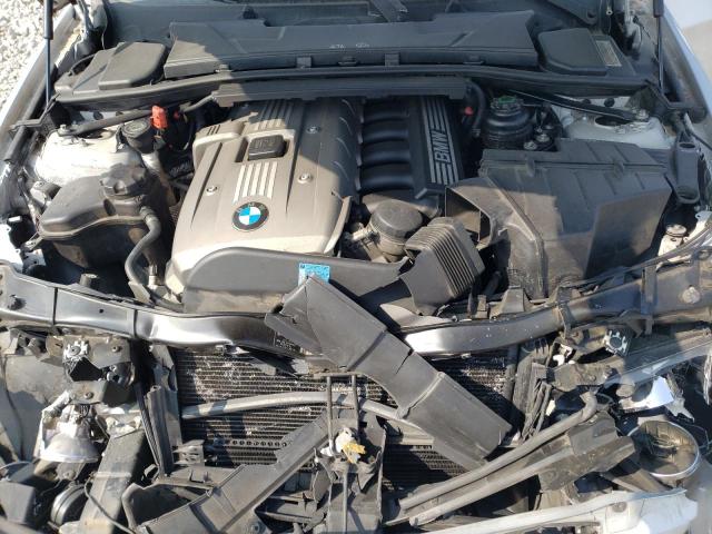 Photo 11 from auction – 2006 BMW 325 I with VIN WBAVB13596KR58285