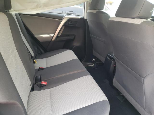Photo 10 from auction – 2015 TOYOTA RAV4 LE with VIN JTMBFREVXFD130577