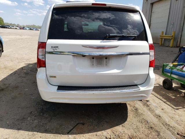 Photo 6 from auction – 2016 CHRYSLER TOWN & COU with VIN 2C4RC1BGXGR295445