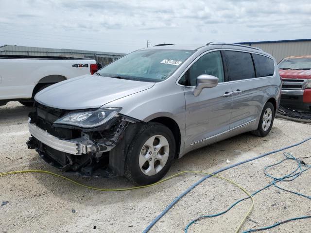 CHRYSLER PACIFICA T 2017 with VIN 2C4RC1EGXHR652748 - Photo from auction
