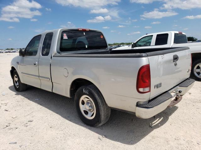 Photo 2 from auction – 2000 FORD F150 with VIN 1FTRX17W6YNB90128
