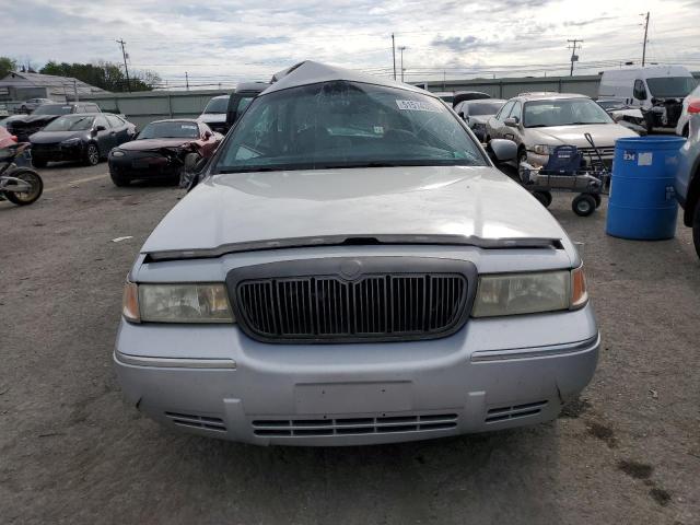 Photo 5 from auction – 2002 MERCURY GRAND MARQ with VIN 2MEFM74W92X618765