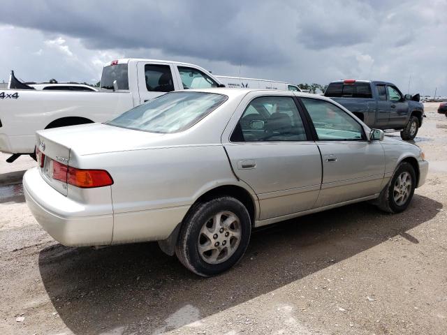 Photo 3 from auction – 2000 TOYOTA CAMRY LE with VIN 4T1BF22K9YU102415