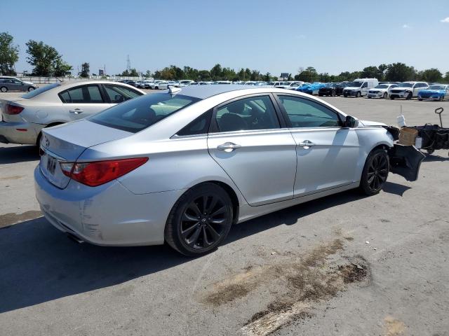 Photo 3 from auction – 2012 HYUNDAI SONATA SE with VIN 5NPEC4AC3CH365390
