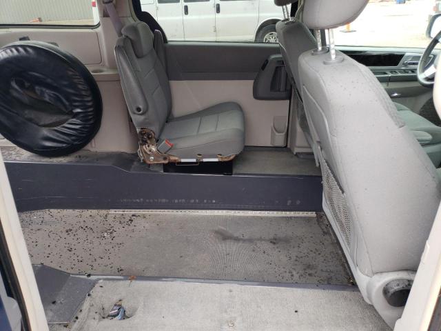 Photo 11 from auction – 2010 DODGE GRAND CARA with VIN 2D4RN5D15AR140788