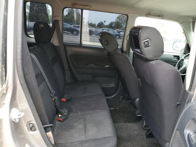 Photo 10 from auction – 2004 TOYOTA SCION XB with VIN JTLKT334240139749