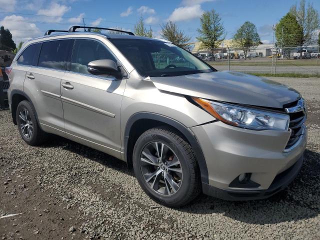 Photo 4 from auction – 2016 TOYOTA HIGHLANDER with VIN 5TDJKRFH8GS230084