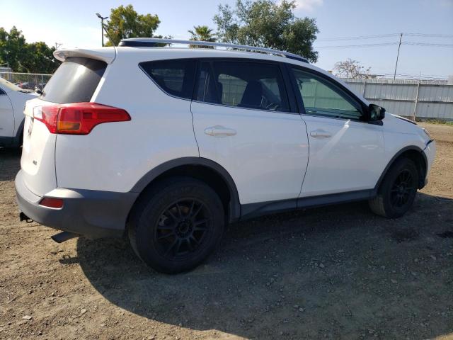 Photo 3 from auction – 2015 TOYOTA RAV4 LE with VIN JTMZFREV2FD049751