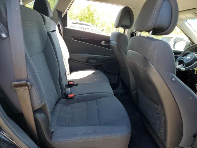 Photo 11 from auction – 2016 KIA SORENTO LX with VIN 5XYPG4A31GG166333