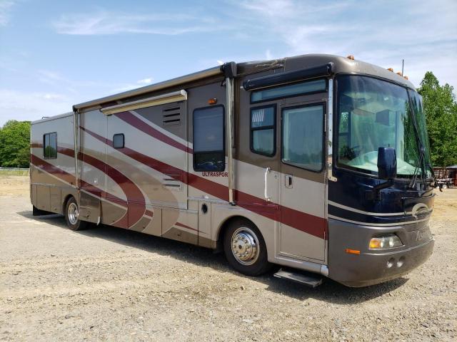 FREIGHTLINER MCL MOTORH 2003 with VIN 4UZAAHBV53CK90288 - Photo from auction